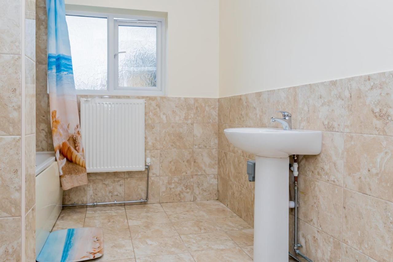 Shirley House 2, Self Catering Guest House, Self Check In, Smart Locks, 10 Min Walk To Southampton General, Aspire And Princess Anne Hospitals, Access To Fully Equipped Kitchen, Excellent Transport Links, Ideal For Longer Stays And Hospital Shifts Esterno foto