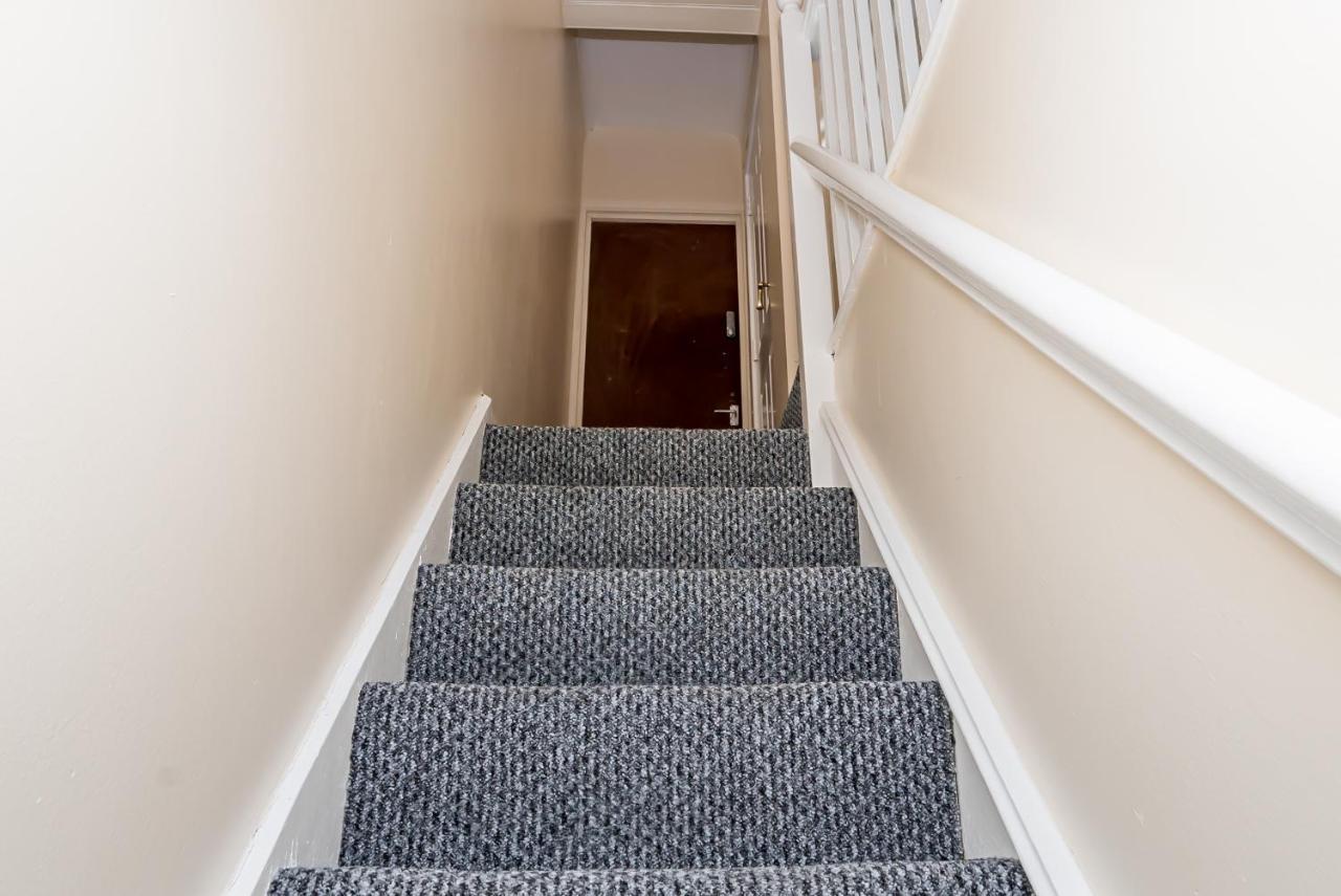 Shirley House 2, Self Catering Guest House, Self Check In, Smart Locks, 10 Min Walk To Southampton General, Aspire And Princess Anne Hospitals, Access To Fully Equipped Kitchen, Excellent Transport Links, Ideal For Longer Stays And Hospital Shifts Esterno foto