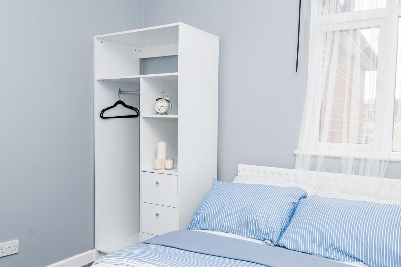 Shirley House 2, Self Catering Guest House, Self Check In, Smart Locks, 10 Min Walk To Southampton General, Aspire And Princess Anne Hospitals, Access To Fully Equipped Kitchen, Excellent Transport Links, Ideal For Longer Stays And Hospital Shifts Esterno foto