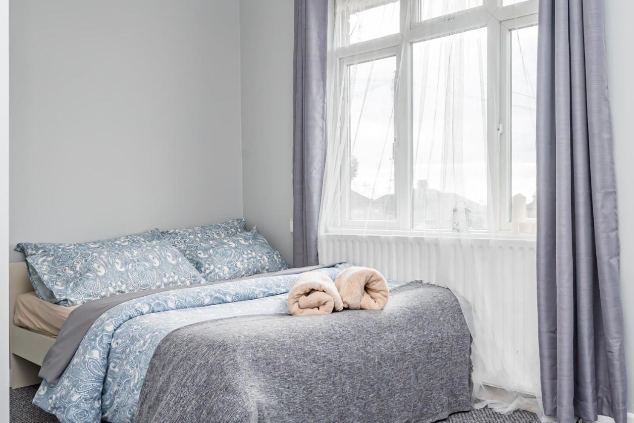 Shirley House 2, Self Catering Guest House, Self Check In, Smart Locks, 10 Min Walk To Southampton General, Aspire And Princess Anne Hospitals, Access To Fully Equipped Kitchen, Excellent Transport Links, Ideal For Longer Stays And Hospital Shifts Esterno foto