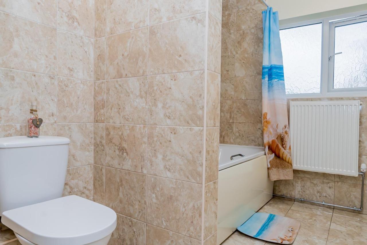 Shirley House 2, Self Catering Guest House, Self Check In, Smart Locks, 10 Min Walk To Southampton General, Aspire And Princess Anne Hospitals, Access To Fully Equipped Kitchen, Excellent Transport Links, Ideal For Longer Stays And Hospital Shifts Esterno foto