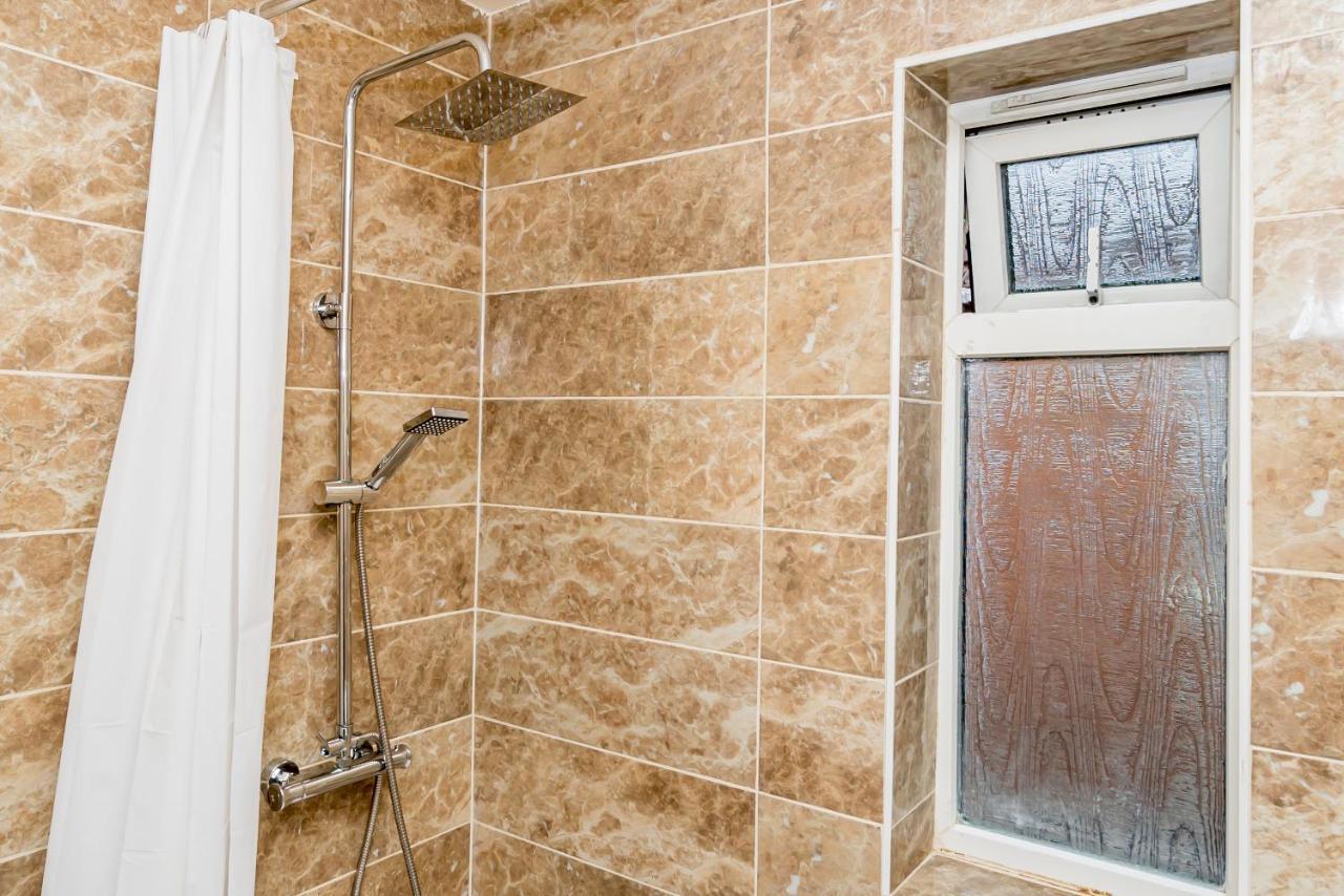 Shirley House 2, Self Catering Guest House, Self Check In, Smart Locks, 10 Min Walk To Southampton General, Aspire And Princess Anne Hospitals, Access To Fully Equipped Kitchen, Excellent Transport Links, Ideal For Longer Stays And Hospital Shifts Esterno foto